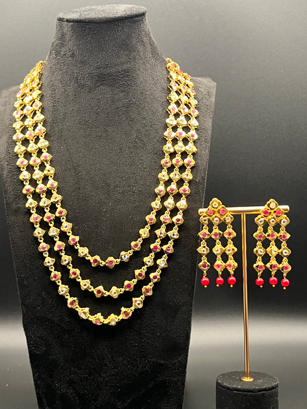 Ilahi 3 Layer Necklace Set